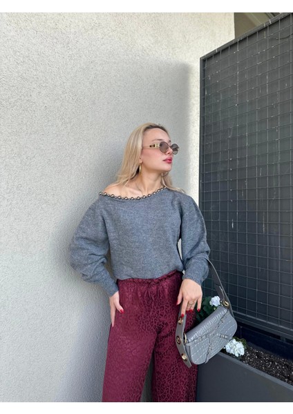 Kadın Kayık Yaka Boncuk Detaylı Kazak Gri indirimleri