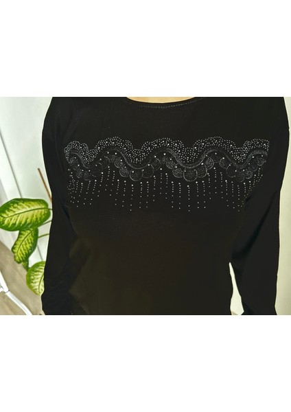 Kadın Büyük Beden Yaka ve Etek Nakıs Taş Detaylı Bluz -BGB71 modelleri