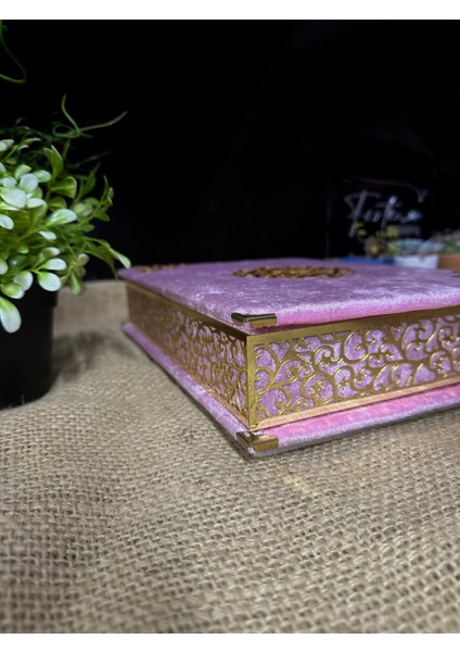 Kur'an-I Kerim Seti Kadife Kaplı Bilgisayar Hatlı Sandık Kutulu - Pembe modelleri