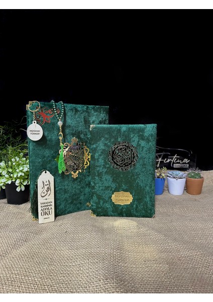 Kur'an-I Kerim Seti Kadife Kaplı Bilgisayar Hatlı Sandık Kutulu - Yeşil