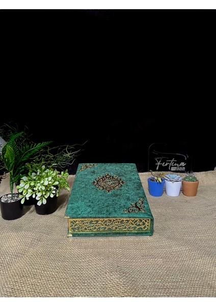 Kur'an-I Kerim Seti Kadife Kaplı Bilgisayar Hatlı Sandık Kutulu - Yeşil fiyatları