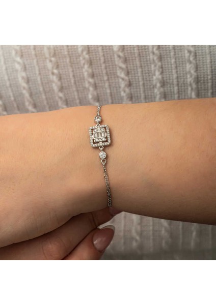 Gümüş Kare Baget Taşlı Kadın Bileklik modelleri