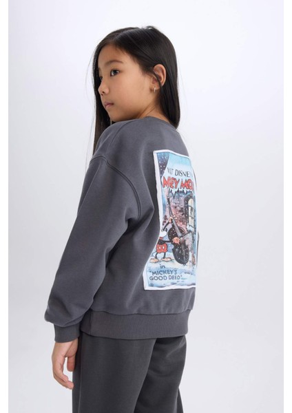 Kız Çocuk Disney Mickey Mouse &Friends Oversize Geniş Kalıp Kapüşonlu Sırt Baskılı Sweatshirt D4378A824WN