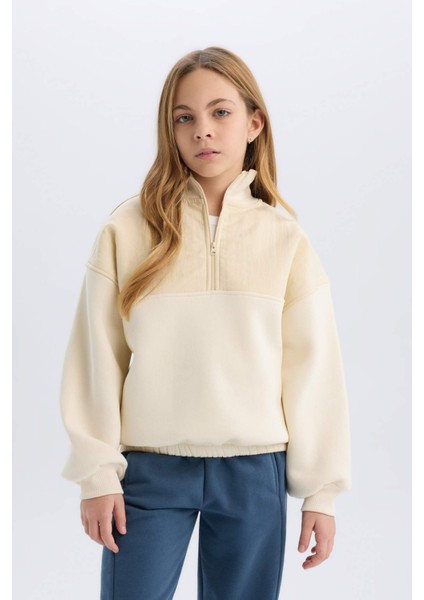 Kız Çocuk Oversize Geniş Kalıp Yarım Fermuarlı Basic Düz İçi Yumuşak Tüylü Sweatshirt D6184A824WN modelleri