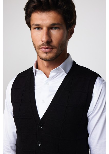 Slim Fit Kare Desenli Siyah Erkek Yelek