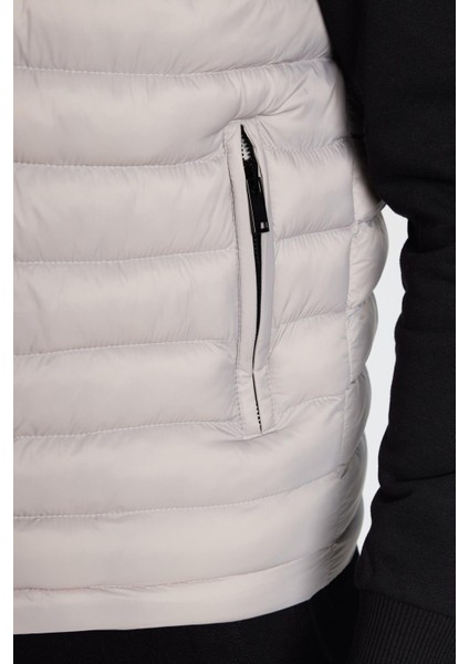 Erkek Slim Fit Dar Kesim Astarlı Rüzgar Geçirmez Cepli Taş Renk Çıkarılabilir Kapüşonlu Şişme Yelek fırsatları