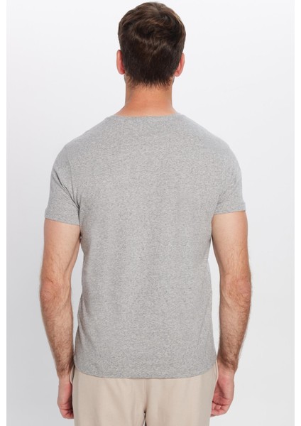 Erkek Slim Fit Dar Kesim Pamuklu Yumuşak Dokulu Esnek Kumaş Düz Basic Gri Bisiklet Yaka Tişört indirimleri