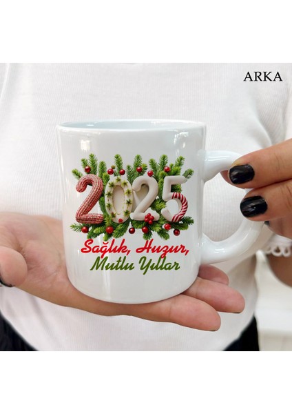 Yeni Yıl 2025 Renkli Tasarımlar ve Dekoratif Kişiye Özel Kupa Bardaklar fiyatları
