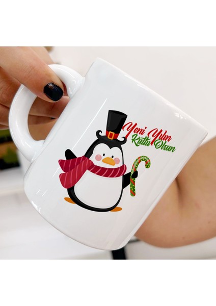 Yeni Yılınız Kutlu Olsun Penguen Çam Renkli Tasarımlar ve Dekoratif Kişiye Özel Kupa Bardaklar modelleri