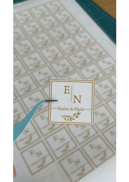 Nişan, Nikah Çikolata Etiketi Gold Renk Yapraklı 54 Adet 3,8x3,8 cm modelleri