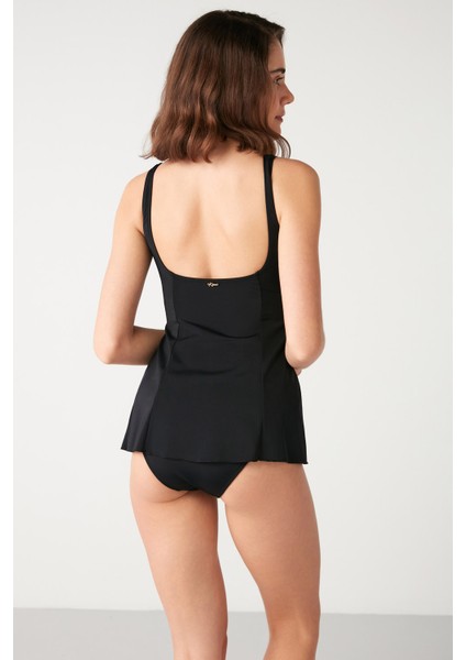 Pleu Tankini