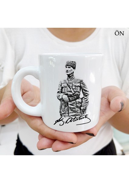 Gazi Mustafa Kemal Atatürk Renkli Tasarımlar ve Dekoratif Kişiye Özel Kupa Bardaklar