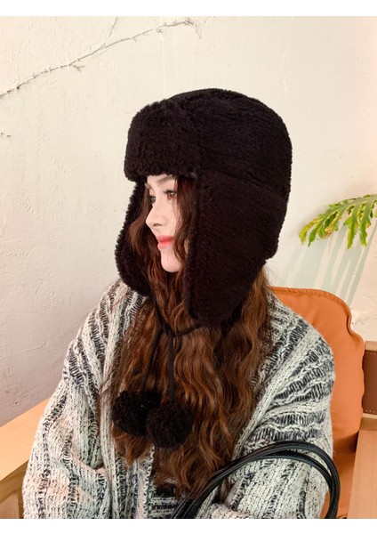 Sonbahar ve Kış Kalınlaşmış Peluş Şapka Kadınların Yeni Rüzgar Geçirmez Kulak Koruması ve Sıcak Kuzeydoğu Açık Hava Bisiklet Gezisi Lei Feng Şapka (Yurt Dışından)