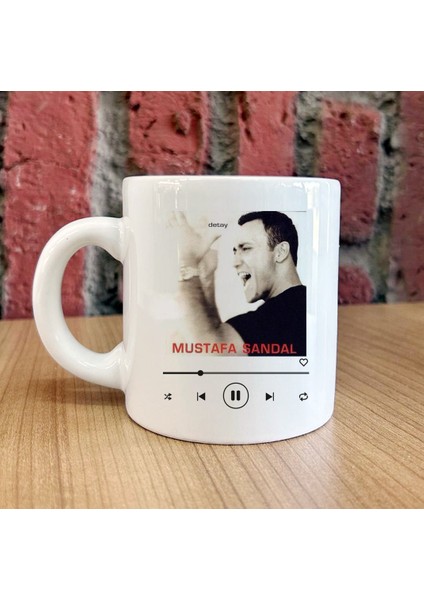 Mustafa Sandal Aya Benzer Renkli Tasarımlar ve Dekoratif Kişiye Özel Kupa Bardaklar indirimleri