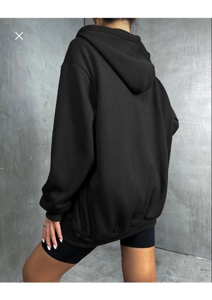 Kadın Siyah Kapüşonlu Fermuarlı Sweatshirt Oversize % 100 Pamuktur. Tiftiklenme Yapmaz.