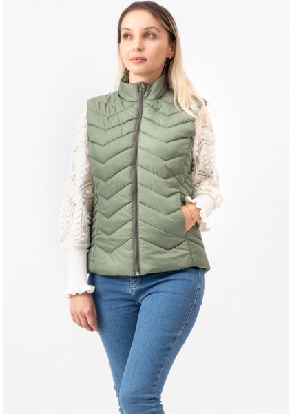 V Desenli Slim Fit Dik Yaka Modern Kadın Yelek modelleri