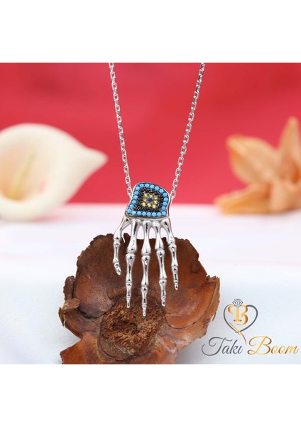 Renkli Taşlı Nazar Boncuklu El Iskeleti Gümüş Kolye