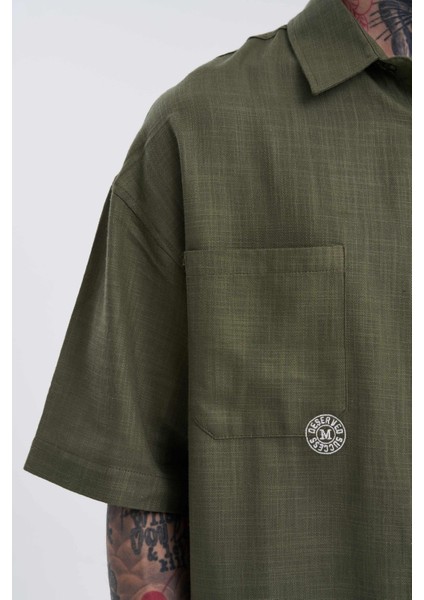 Erkek Basic Nakışlı Oversize Haki Gömlek