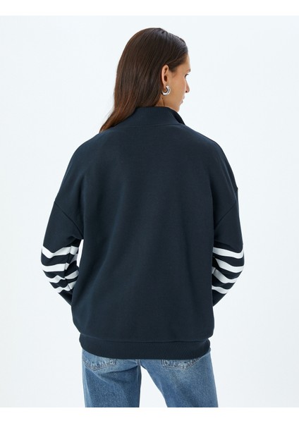 Yarım Fermuarlı Çizgili Oversize Sweatshirt