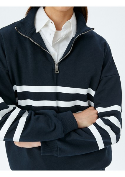 Yarım Fermuarlı Çizgili Oversize Sweatshirt