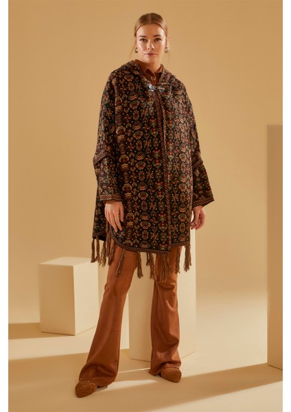 Çiçek Desenli Kilim Panço