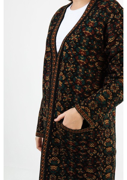 Kadın Ana Çiçek Desenli Uzun Cepli Kilim Hırka
