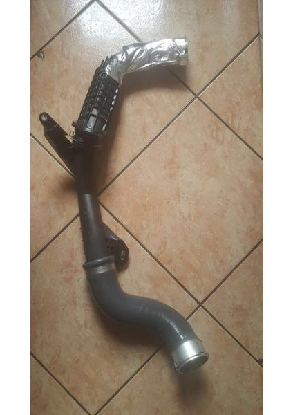 144609034R Turbo Borusu Clıo Iv-Dokker-Lodgy-Logan Iı-Sandero Iı-Duster 1.5 Dcı 09