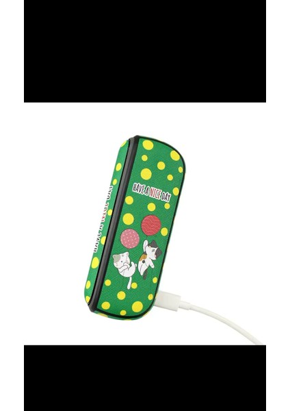 Illüma Uyumlu Kapaklı Koruma Kılıfı Yeşil Cat Desenli