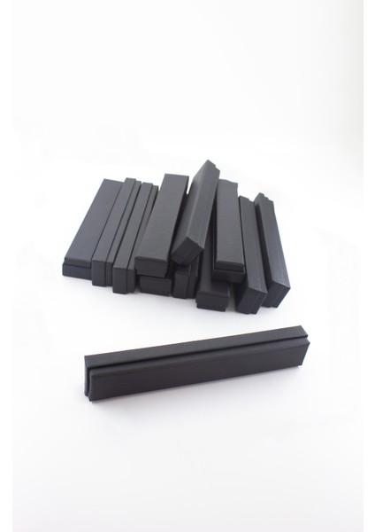 Simli Siyah 12 'li Süngerli Bileklik Kutu 3,3 cm x 22 cm x 2 cm fiyatları