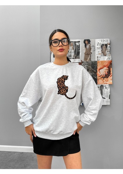 Gri Leo Nakışlı Sweat fırsatları