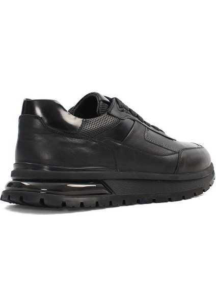 Erkek Siyah Bağcıklı Kalın Tabanlı Deri Sneaker