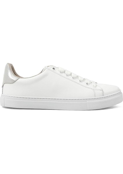 Kadın Beyaz Bağcıklı Kalın Tabanlı Deri Sneaker