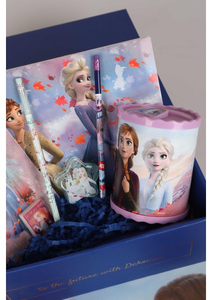 Dekomus Lisanslı Ile Gıft Box Özel Kutulu "elsa'nın Pembe Okul Yolculuğu" Kırtasiye ve Yemek Seti indirimleri