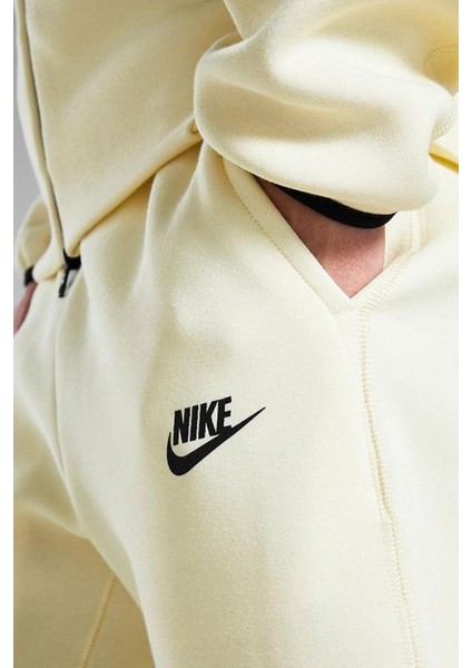 Sportwear Tech Fleece Trousers Joggers Eşofman Altı Krem modelleri