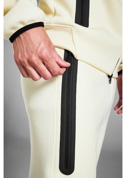 Sportwear Tech Fleece Trousers Joggers Eşofman Altı Krem fırsatları