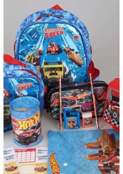 Lisanslı Hot Wheels Tek Bölmeli 32 cm Küçük Boy Anaokul,beslenme,kalem Çantası Ile Matara,beslenme Kabı ve Kırtasiye Seti Çıtçıt Dosya,kalem,silgi,kumbara,kalemtraş,resim Defteri,okul Etiketi fırsatları
