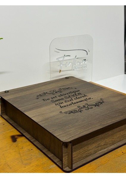 Kur'an-I Kerim Seti Kadife Kaplı Bilgisayar Hatlı Ahşap Plaket Kutulu - Pembe fırsatları