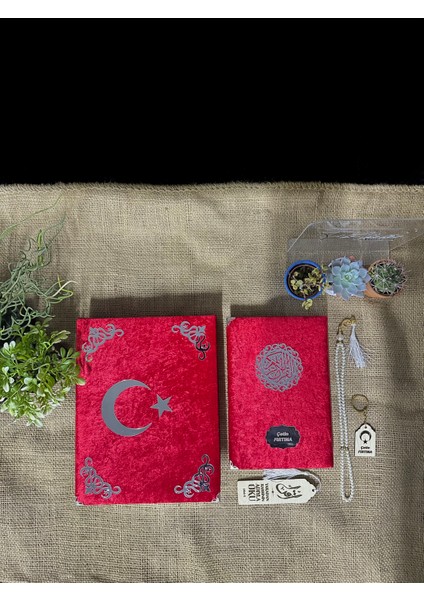 Kur'an-I Kerim Seti Kadife Kaplı Bilgisayar Hatlı Plaket Kutulu - Kırmızı Beyaz
