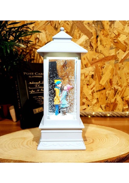 Sokak Lambası Romantik Aşıklar Işıklı Kule Kar Küresi