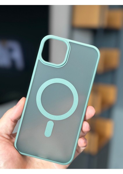Apple iPhone 15 Plus Kılıf Kamera Çıkıntılı Magsafe Şarj Destekli Mat modelleri