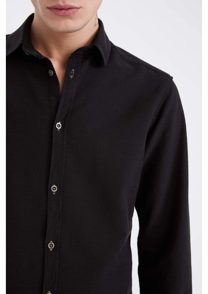 Slim Fit Dar Kesim Pamuklu Basic Düz Uzun Kollu Siyah Gömlek A4644AX24AU fırsatları