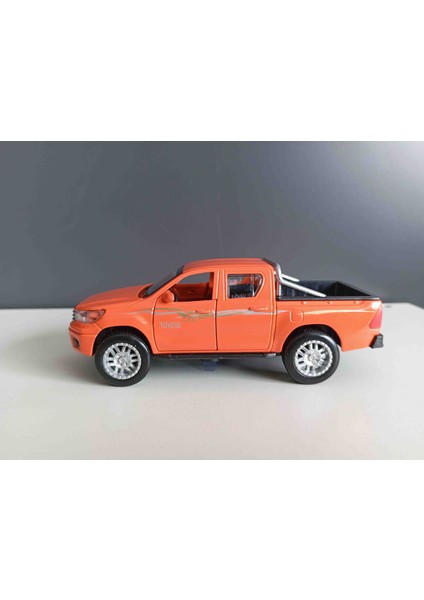 1:36 Ölçek Çek Bırak Metal Araba Toyota Hilux Pick-Up Sesli Işıklı fiyatları