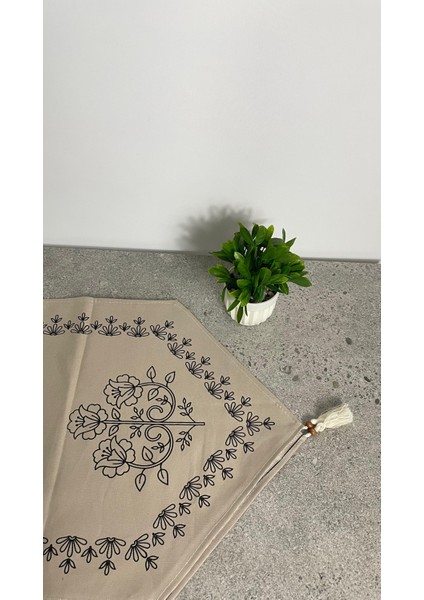 Püsküllü El Baskılı Krem Masa Runner'ı 140x45 – Sade Şıklık fiyatları