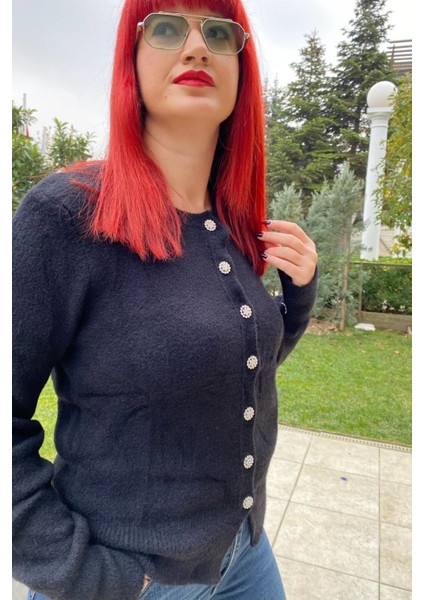 Taş Düğme Detaylı Siyah Hırka fiyatları