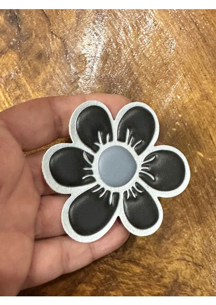 Suni Deri Çiçek Arma Dikiş Aplike 5x5 cm modelleri