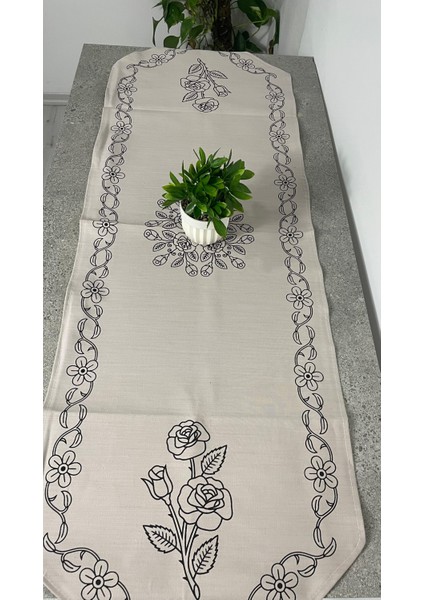 Püsküllü El Baskılı Krem Masa Runner'ı 140x45 – Sade Şıklık modelleri