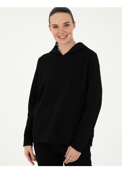 Kadın Siyah Oversize Kapüşonlu Sweatshirt 50308067-VR046