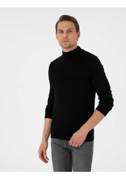 Erkek Siyah Slim Fit Yarım Balıkçı Yaka Triko Kazak 50300625-VR046