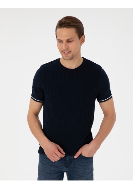 Erkek Lacivert Slim Fit Bisiklet Yaka Triko Tişört 50303616-VR033