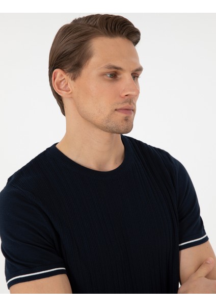Erkek Lacivert Slim Fit Bisiklet Yaka Triko Tişört 50303616-VR033 fiyatları